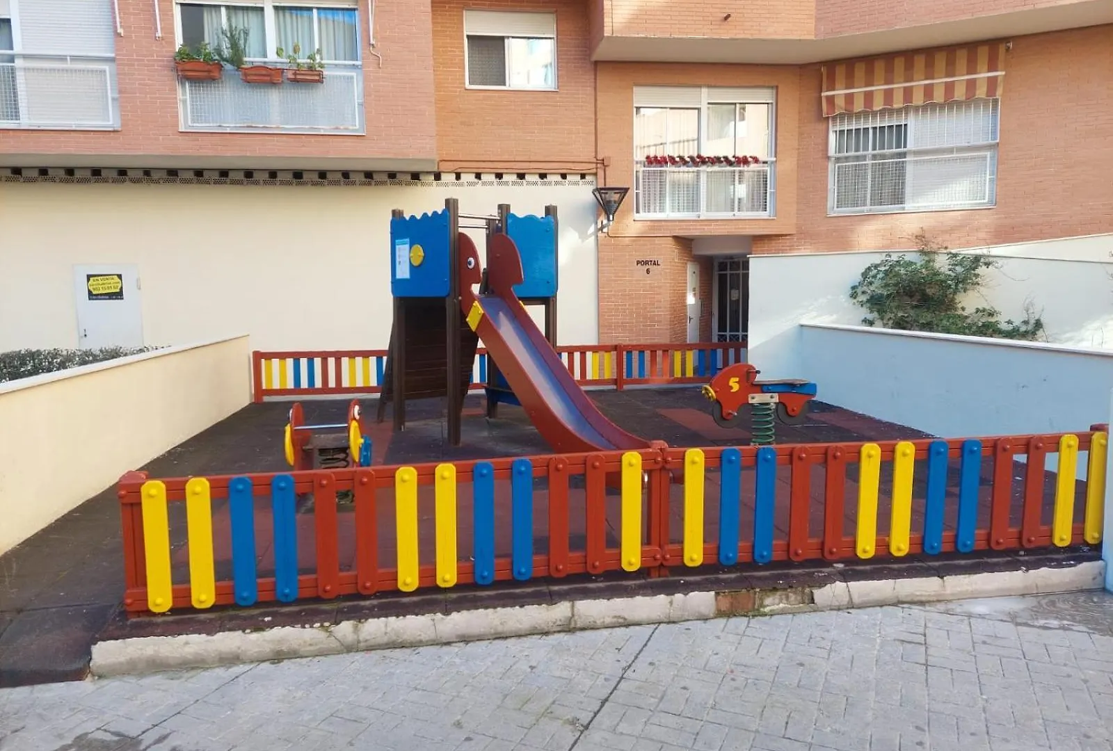 Appartement Apartamento Centrolinares Con Parking Spanje